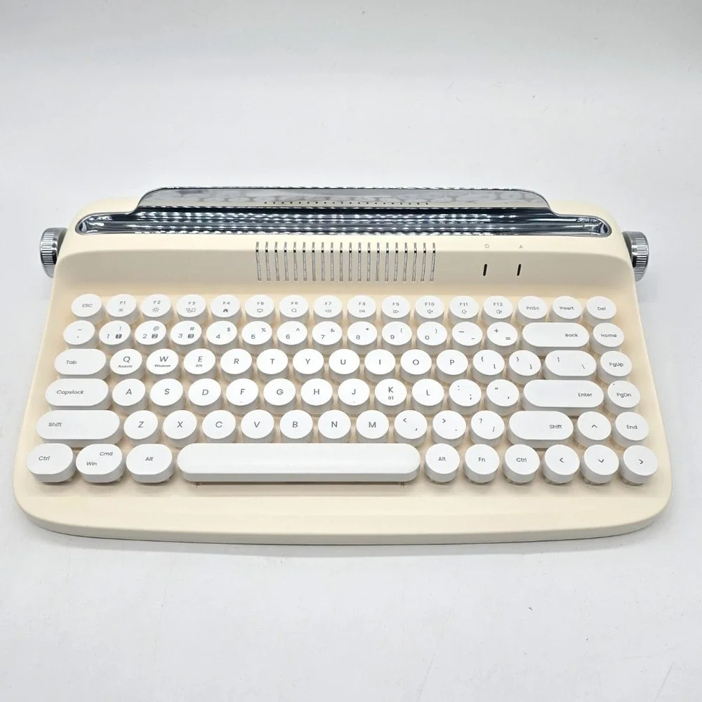 Wireless‎ Retro Typewriter Keyboard, Ivory Butter, USB Rechargeable, Round Keys